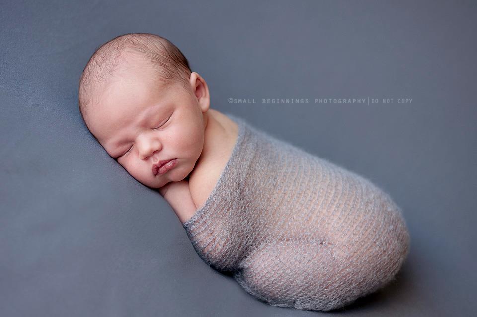 newborn wrap photography