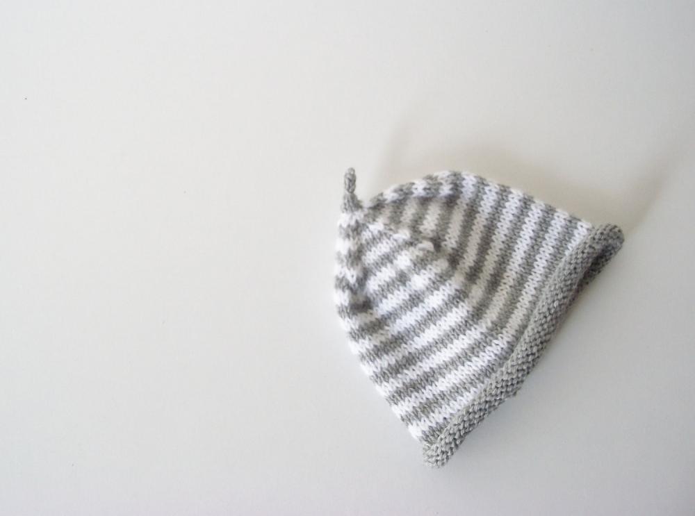 Baby Hat - Newborn Baby - Knit Stripped Hat -baby Beanie - Baby Boy - Photography Prop - Grey - White